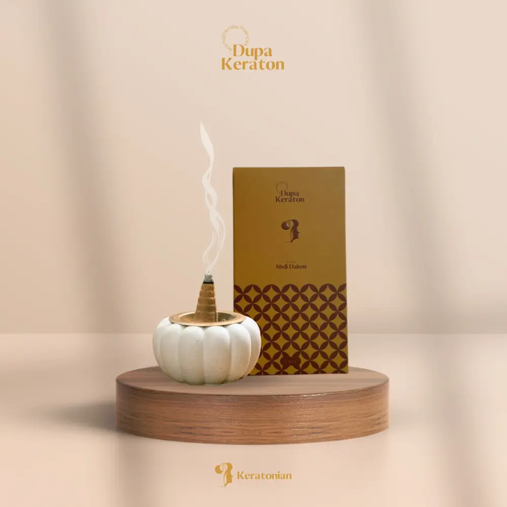 Dupa Keraton Kerucut - Abdi Dalem